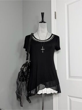 Vintage Suzie Black Short Sleeve Long Length Tunic Pearl Embellished Neckline